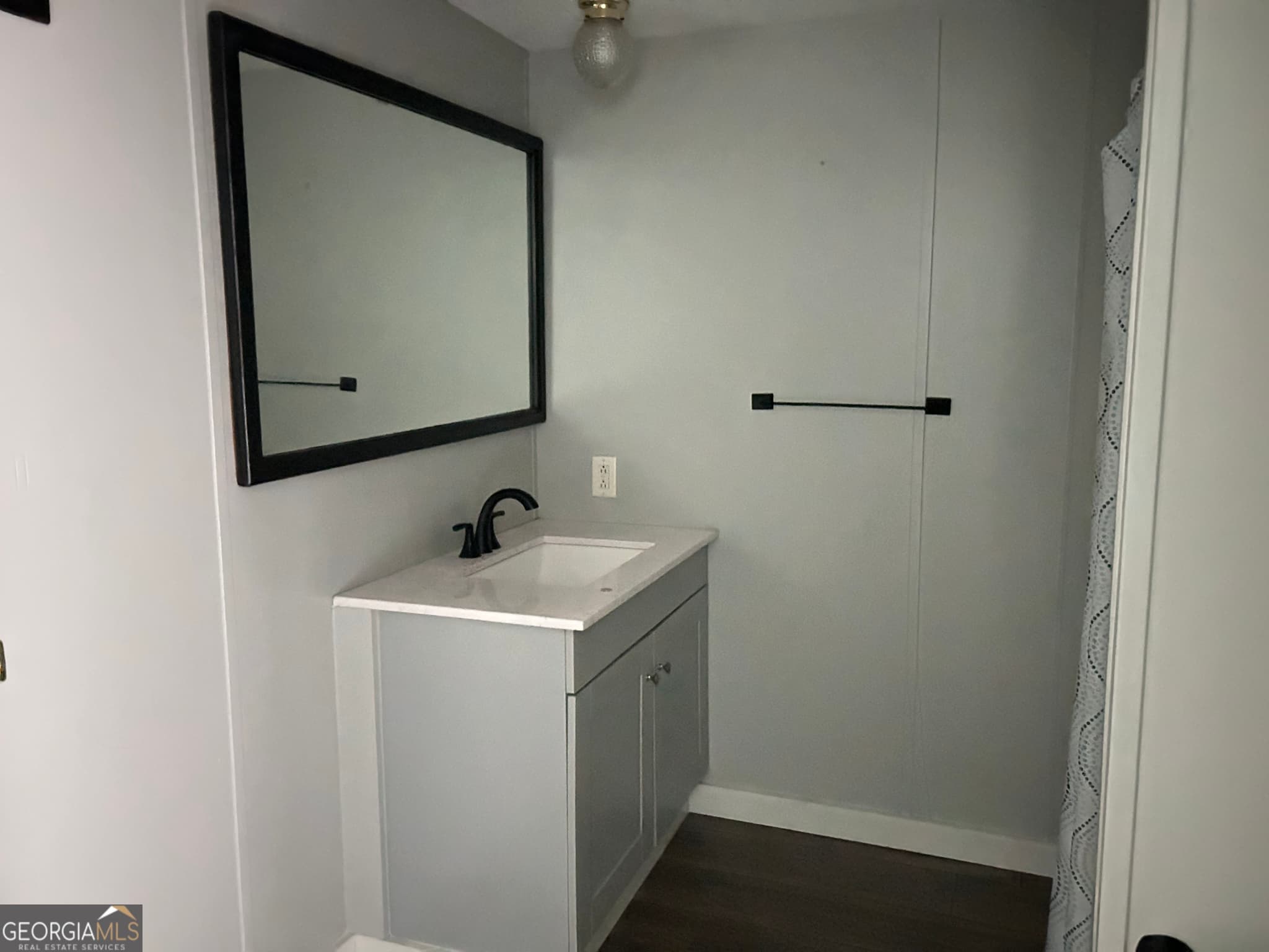 2 bedroom, 1 bathroom, 672 sq ft manufactured home,single family residence for sale at 242 Sunrise Cove, Clarkesville, GA 30523 — photo 5