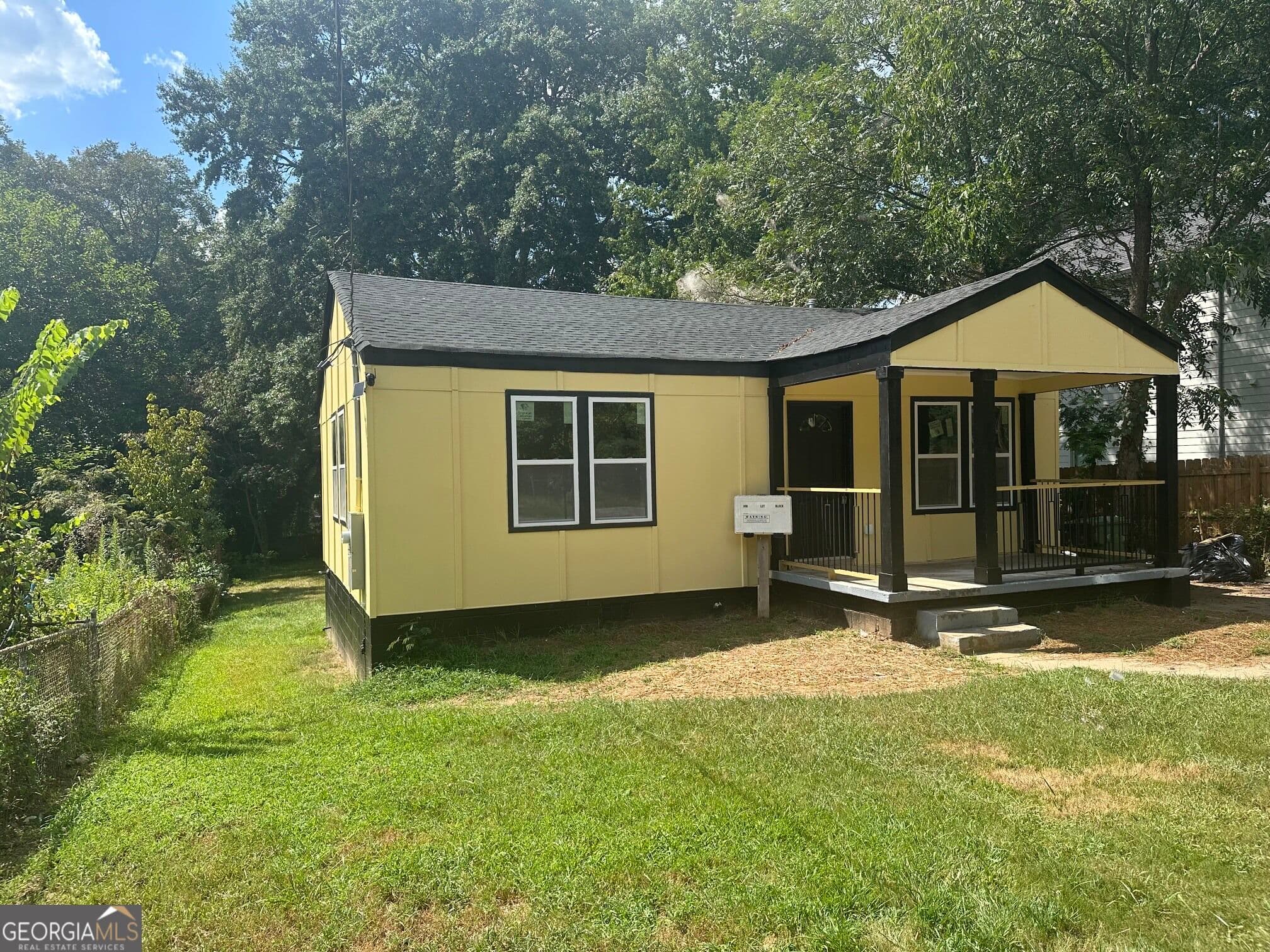 4 bedroom, 2 bathroom, 1,210 sq ft single family residence for rent at 890 Center Hill Avenue, Atlanta, GA 30318 for $2,700 a month — photo 3