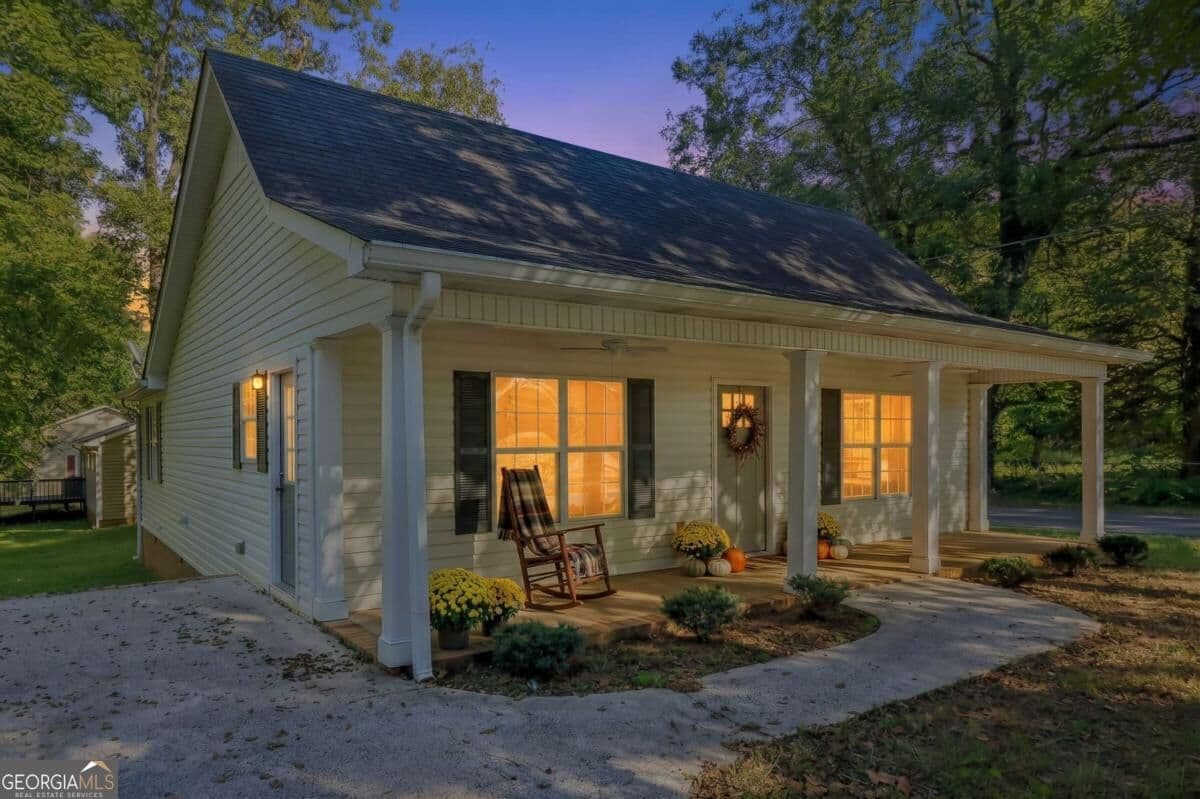 3 bedroom, 2 bathroom, 1,452 sq ft single family residence for sale at 7 Mosley Lane, Buchanan, GA 30113 — photo 2