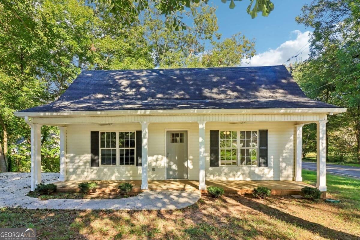 3 bedroom, 2 bathroom, 1,452 sq ft single family residence for sale at 7 Mosley Lane, Buchanan, GA 30113