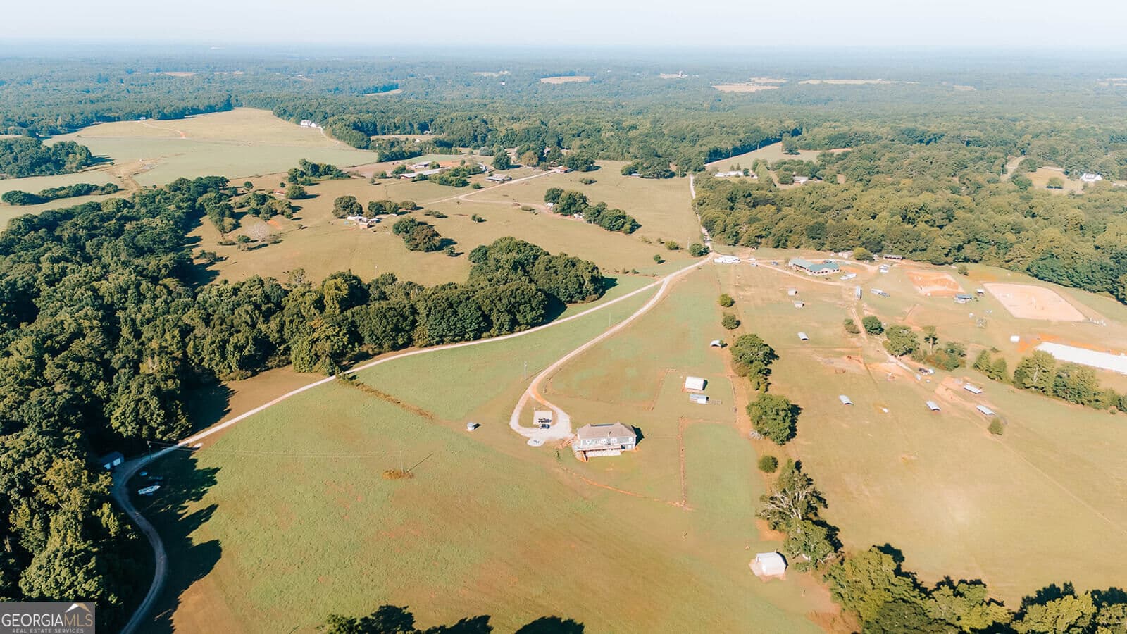 5 bedroom, 4.5 bathroom, 4,069 sq ft single family residence for sale at 3561 Colham Ferry Road, Watkinsville, GA 30677 — photo 7