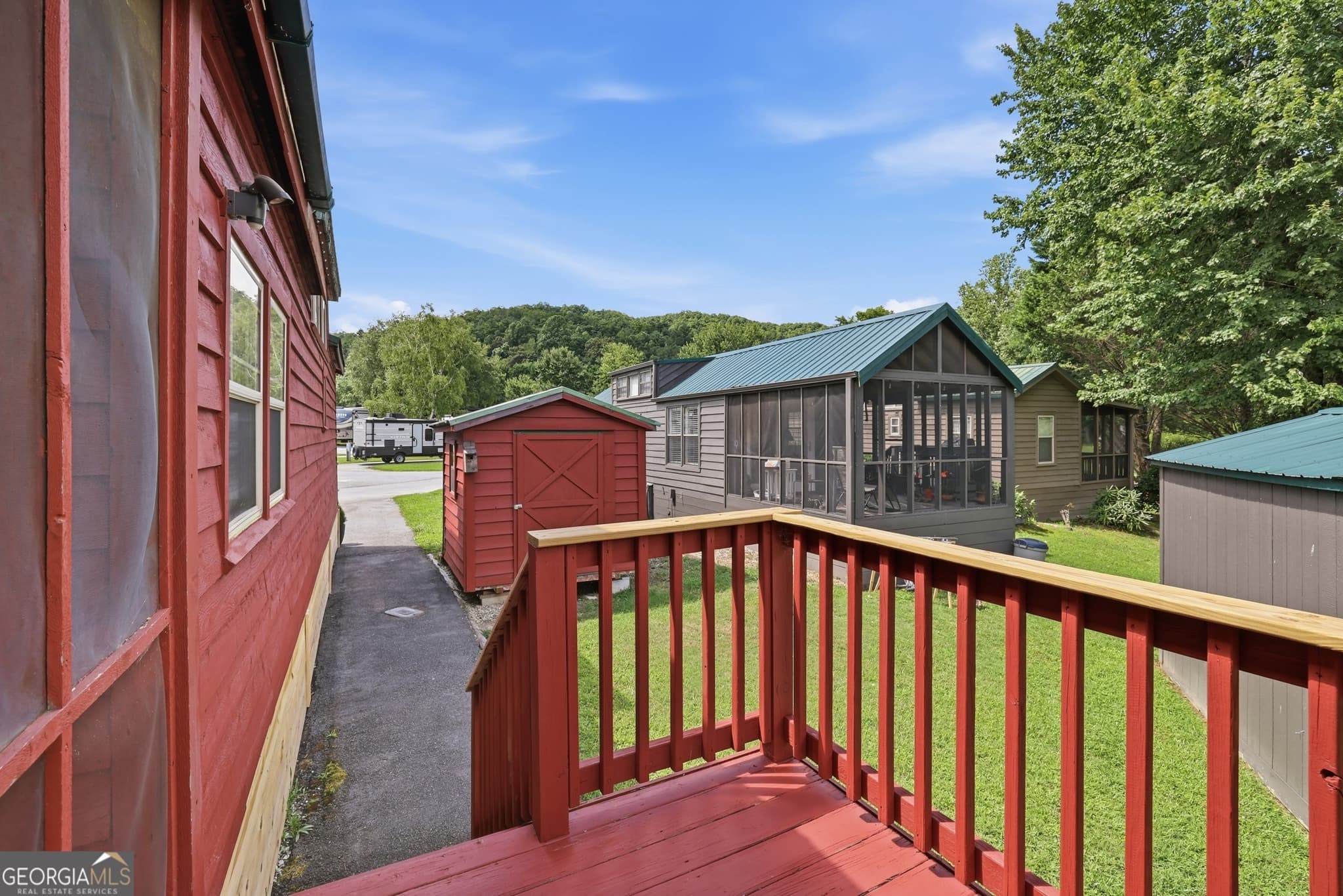 1 bedroom, 1 bathroom, 560 sq ft cabin,single family residence for sale at 446 River Vista Drive, Dillard, GA 30537 — photo 7