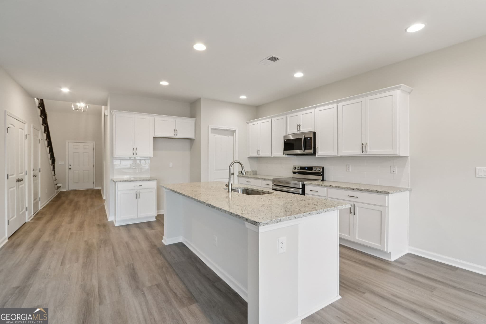 4 bedroom, 3 bathroom, 2,029 sq ft single family residence for sale at 403 Anzio Drive, Statesboro, GA 30461 — photo 5