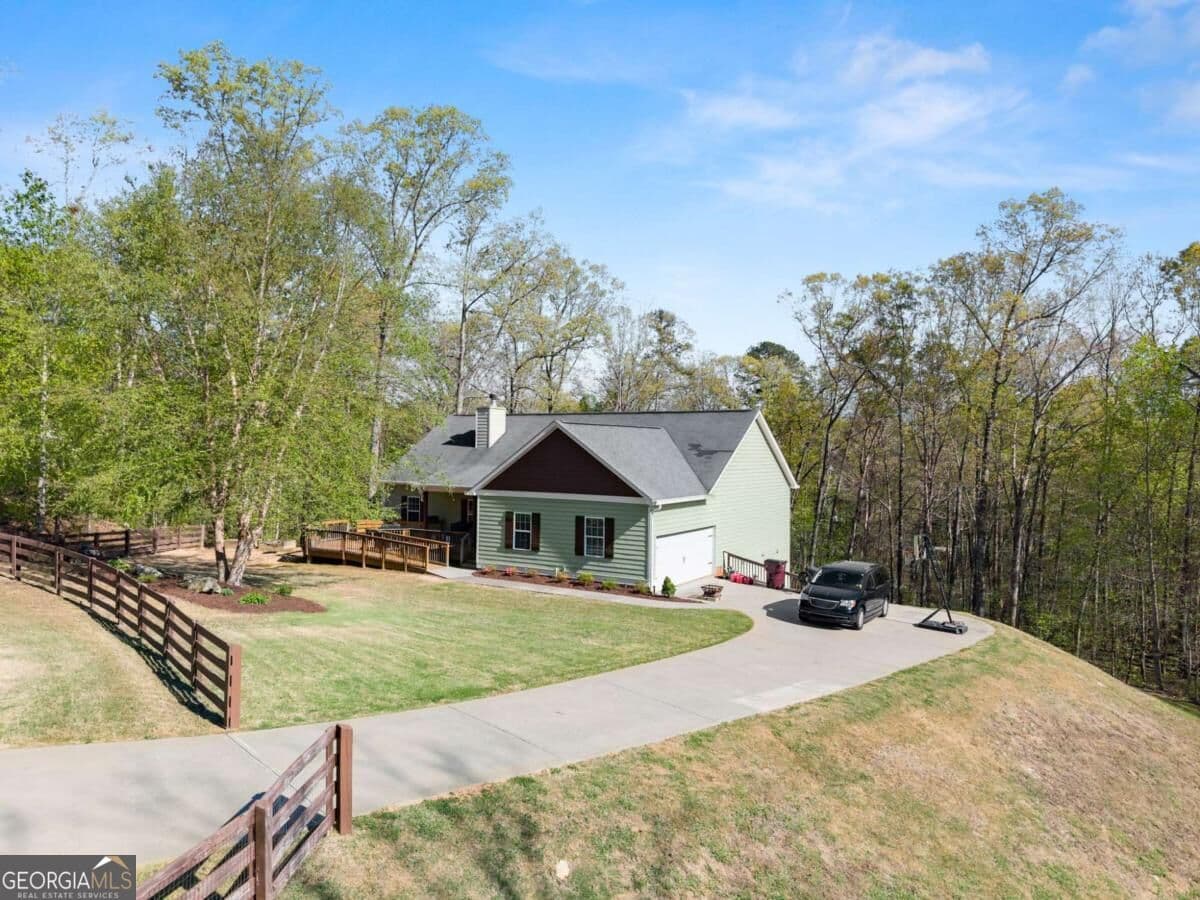5 bedroom, 3.5 bathroom, 3,640 sq ft single family residence for sale at 334 Old White Oak Trail, Dawsonville, GA 30534 — photo 7