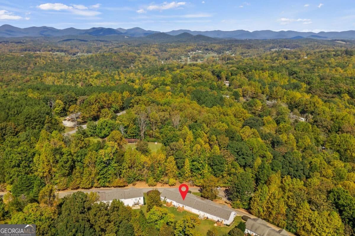 2 bedroom, 2 bathroom, 1,434 sq ft townhouse for sale at 106 Pointe Circle, Dahlonega, GA 30533 — photo 3