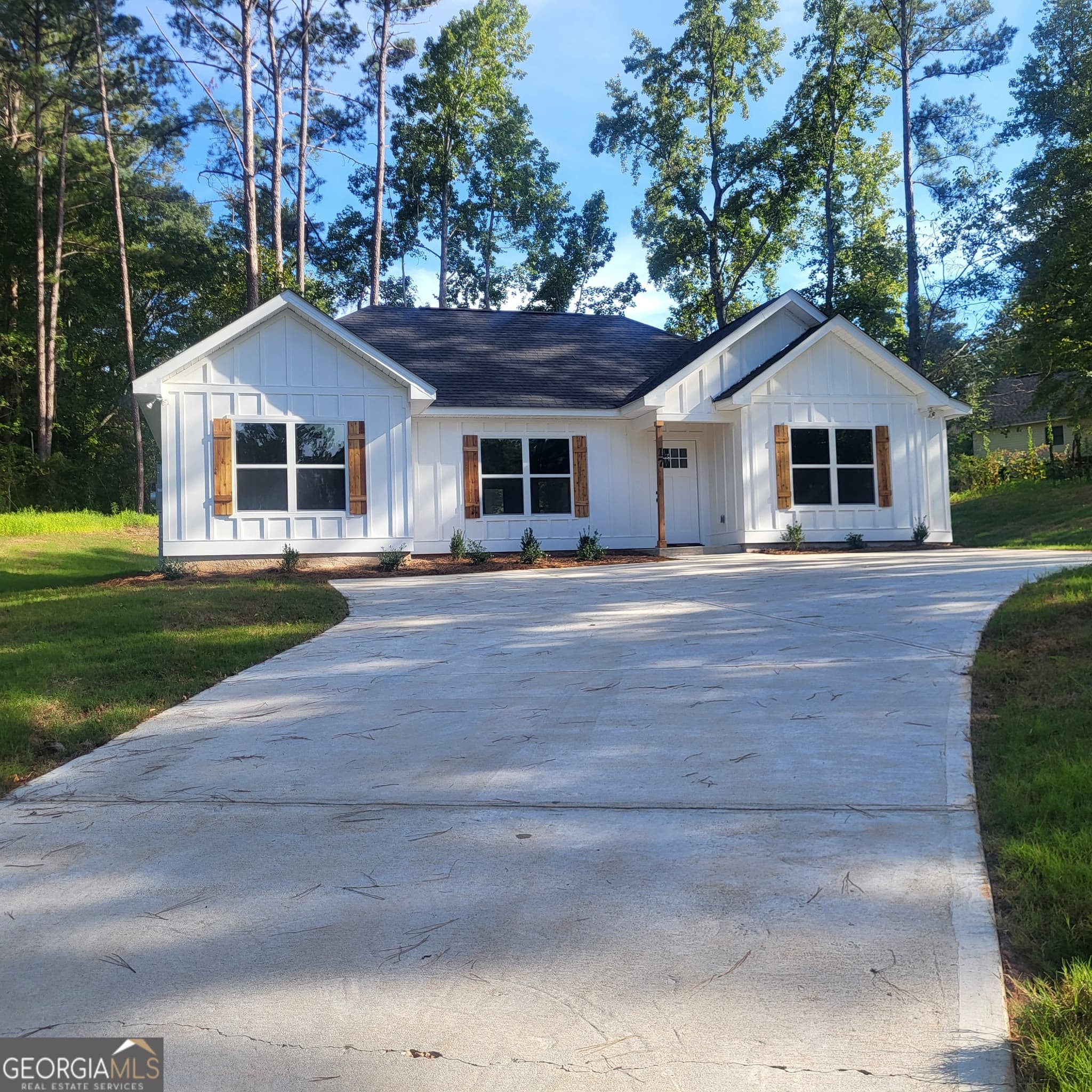 17 Laural Drive, Valley, AL 36854 — most recent listing photo