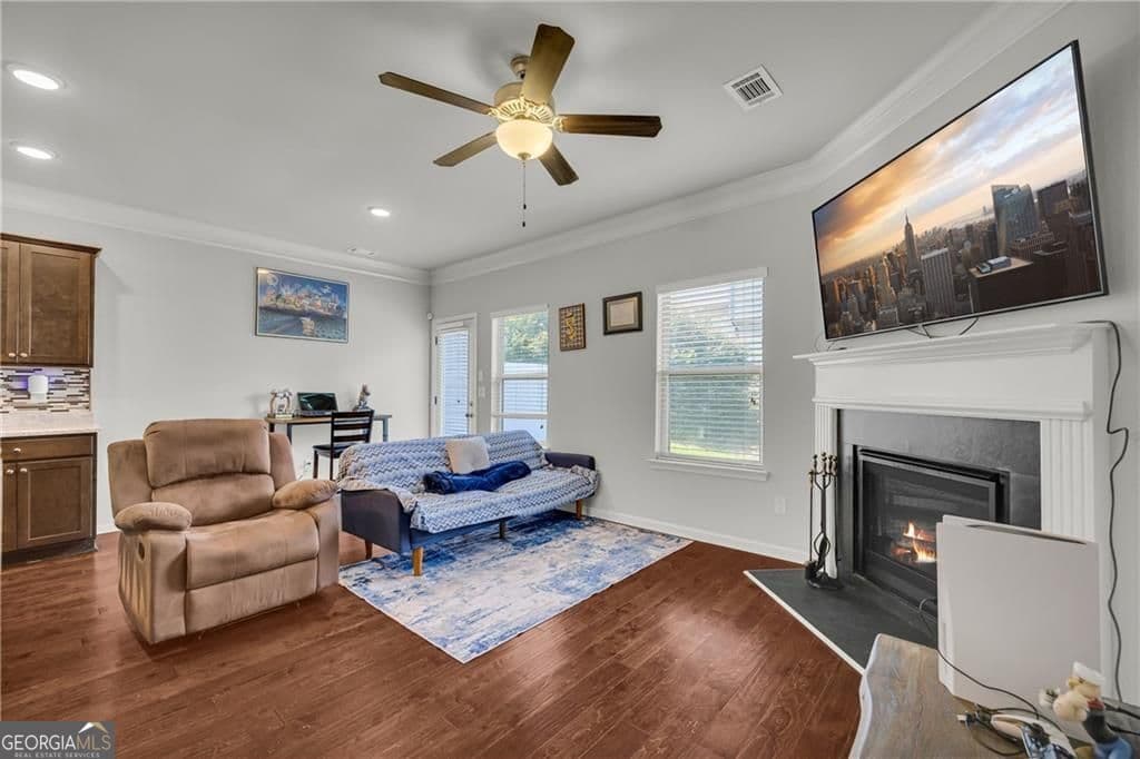 3 bedroom, 2.5 bathroom, 1,457 sq ft townhouse for sale at 1735 Snapping Court, Winder, GA 30680 — photo 5