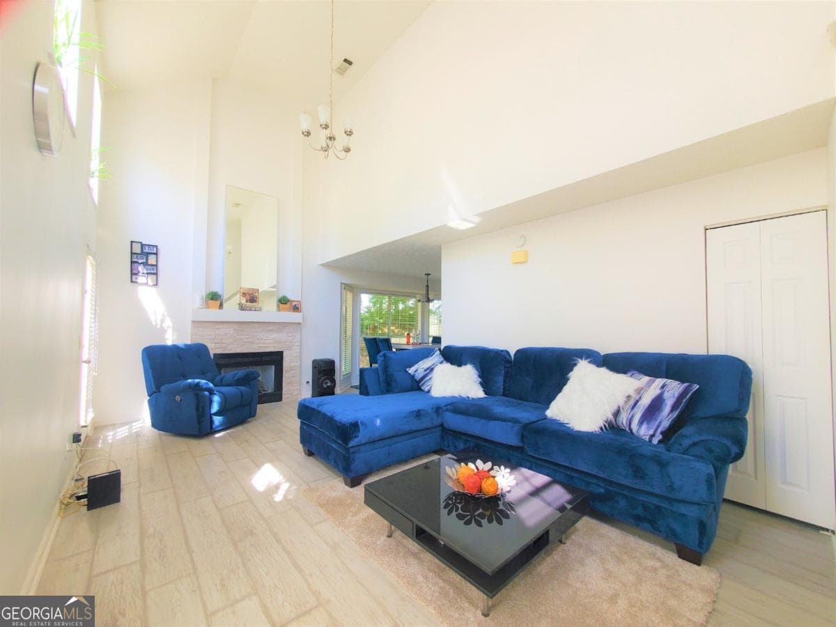 3 bedroom, 2.5 bathroom, 1,256 sq ft single family residence for sale at 2990 Barnwood Crossing, Duluth, GA 30097 — photo 7