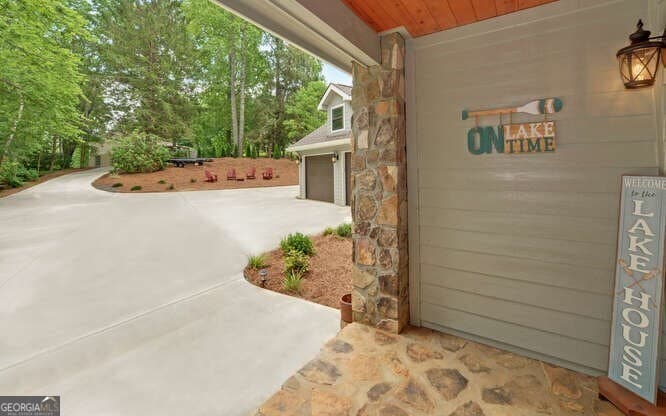 4 bedroom, 4 bathroom single family residence for sale at 759 Beech Cove Drive, Hiawassee, GA 30546 — photo 6