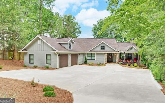 4 bedroom, 4 bathroom single family residence for sale at 759 Beech Cove Drive, Hiawassee, GA 30546 — photo 3