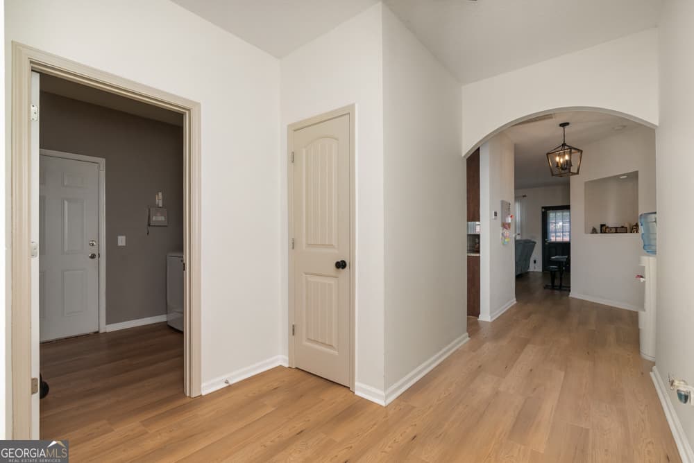 4 bedroom, 3 bathroom, 2,663 sq ft single family residence for sale at 316 Flowing Meadows Drive, Kathleen, GA 31047 — photo 7