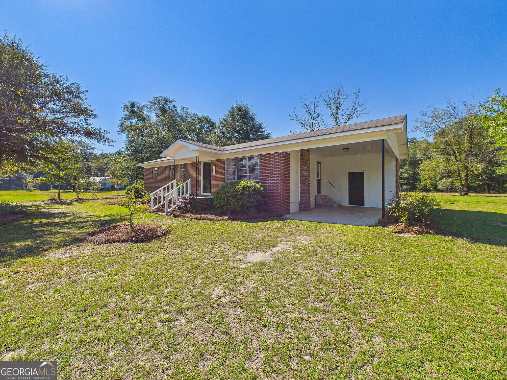 3 bedroom, 1.5 bathroom, 1,100 sq ft single family residence for sale at 232 Lovely Grove Church Road, Eastman, GA 31023 — photo 2