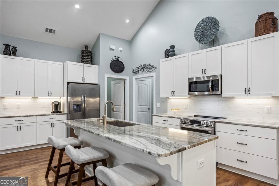 4 bedroom, 3.5 bathroom, 3,115 sq ft single family residence for sale at 315 Polly Branch Drive, Rincon, GA 31326 — photo 3