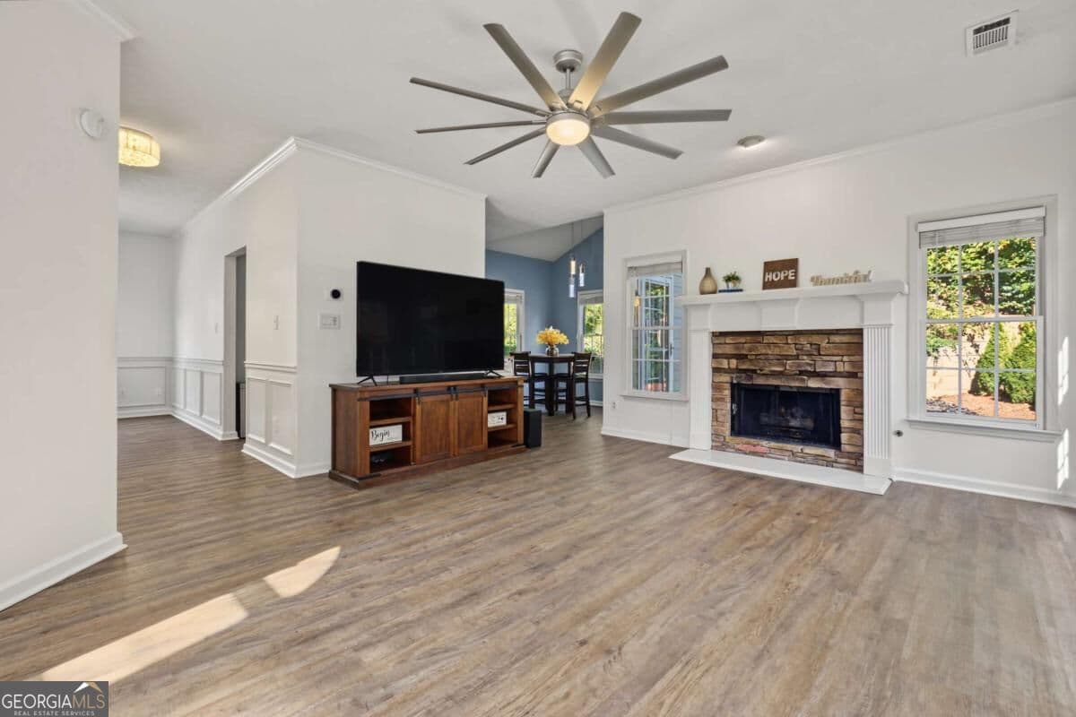4 bedroom, 2.5 bathroom, 2,066 sq ft single family residence for sale at 1918 Ascot Terrace, Acworth, GA 30102 — photo 7