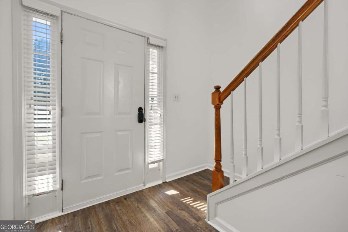 4 bedroom, 2.5 bathroom, 2,066 sq ft single family residence for sale at 1918 Ascot Terrace, Acworth, GA 30102 — photo 3