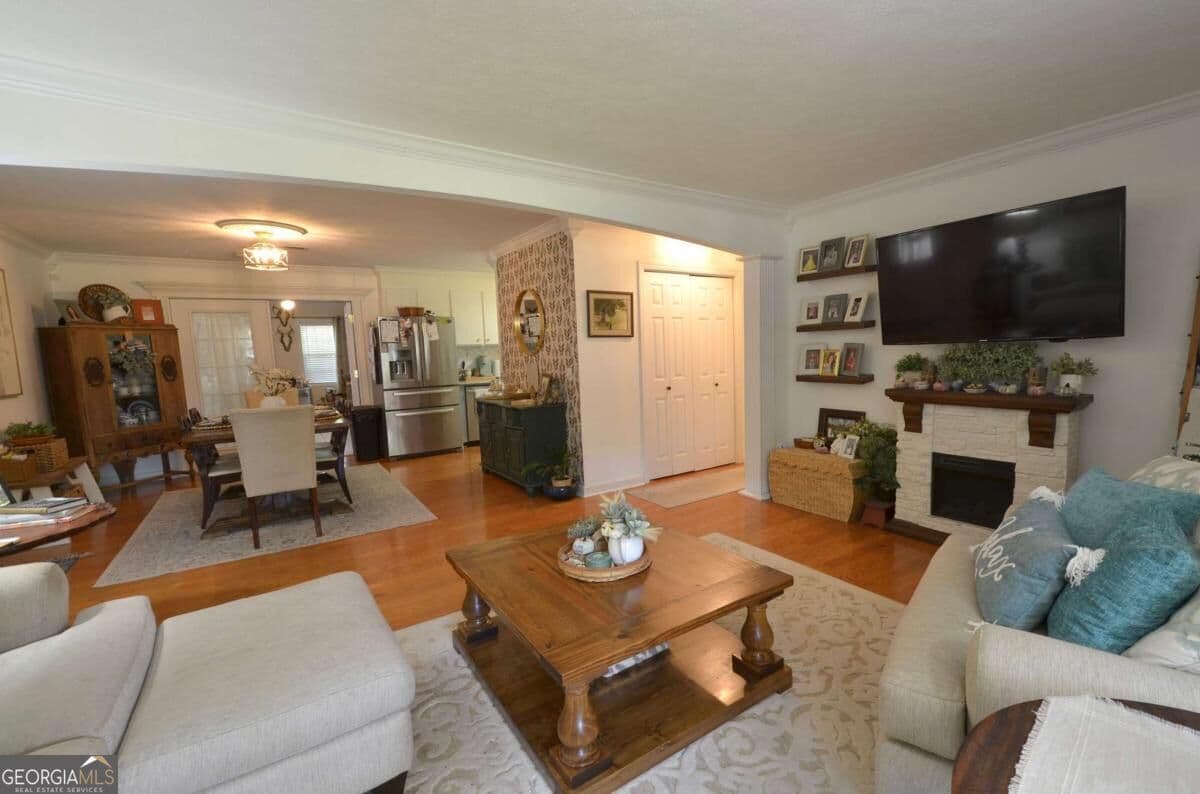 3 bedroom, 2 bathroom, 1,524 sq ft single family residence under contract at 1222 5th Avenue, Eastman, GA 31023 — photo 5