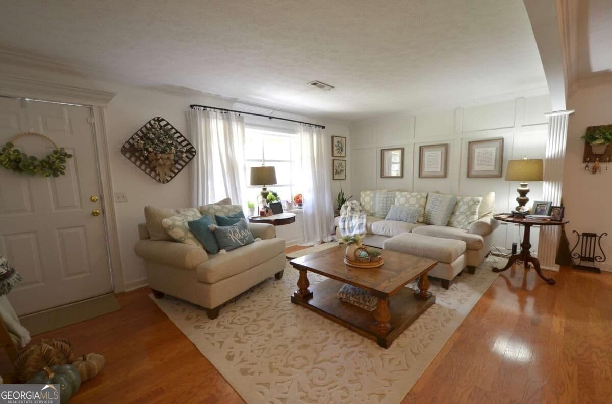 3 bedroom, 2 bathroom, 1,524 sq ft single family residence under contract at 1222 5th Avenue, Eastman, GA 31023 — photo 4