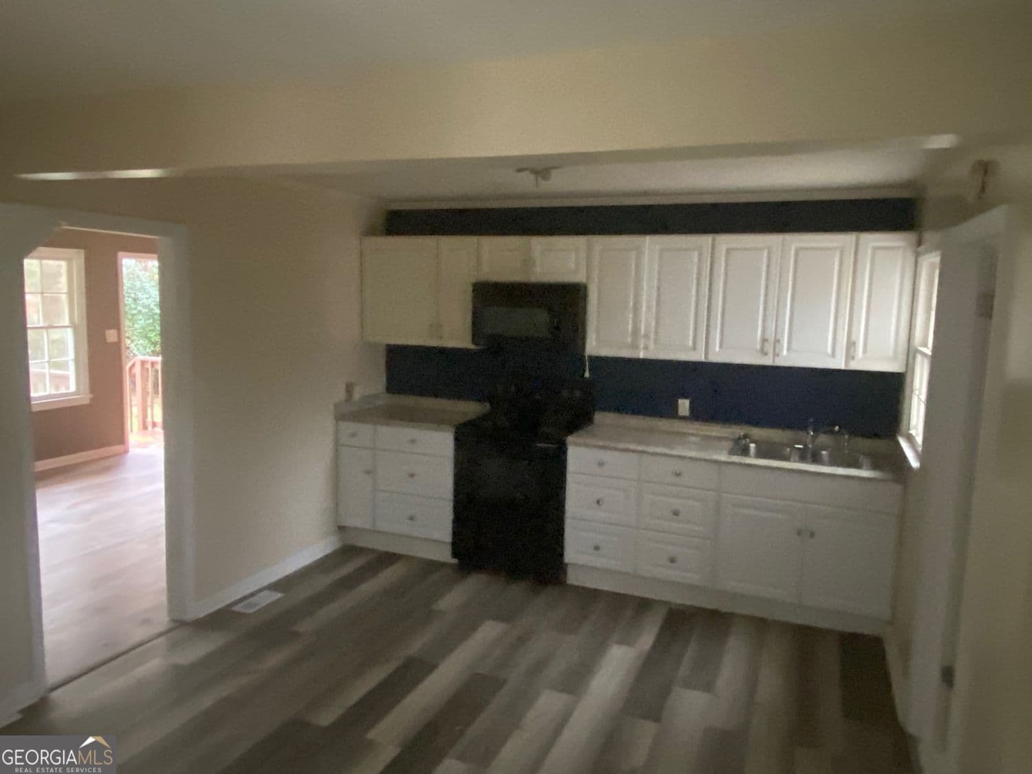 3 bedroom, 1 bathroom, 1,040 sq ft single family residence for sale at 1765 Elaine Drive, Decatur, GA 30035 — photo 3