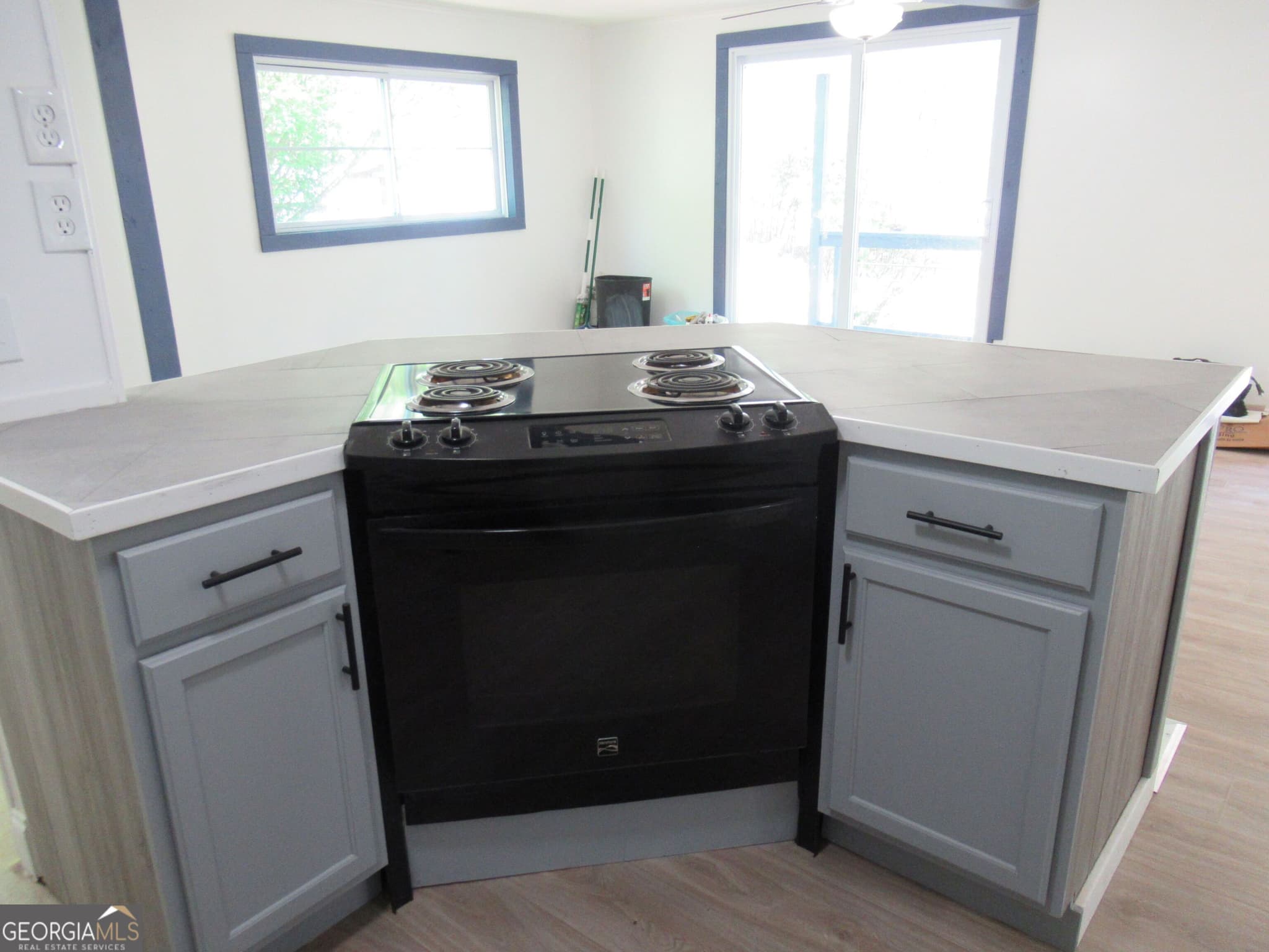 4 bedroom, 2 bathroom, 1,200 sq ft manufactured home,single family residence for rent at 229 Fox Mountain Road, Dahlonega, GA 30533 for $1,600 a month — photo 8