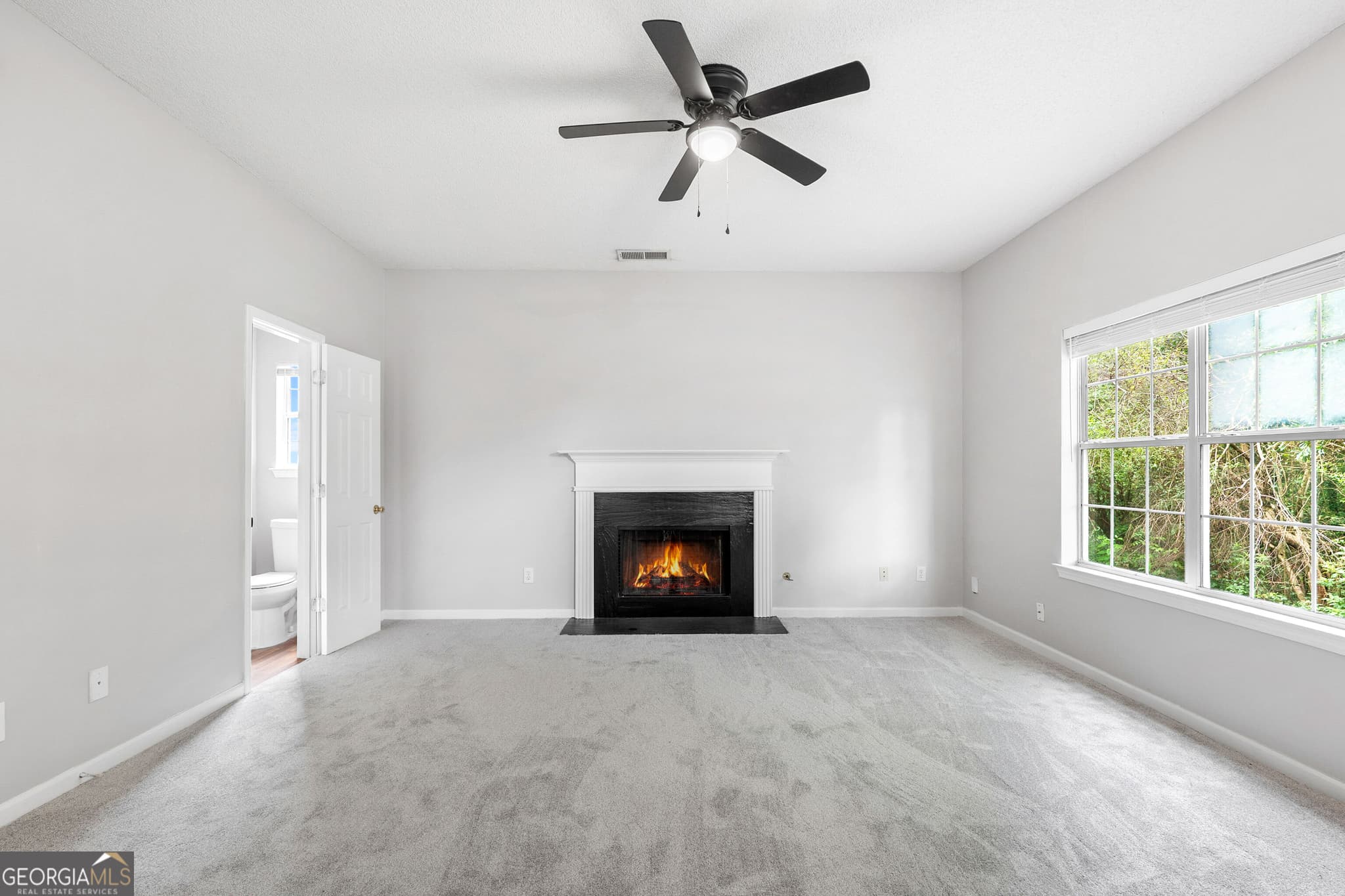 6 bedroom, 2.5 bathroom, 1,684 sq ft single family residence for sale at 3129 Stonebridge Creek Drive, Lithonia, GA 30058 — photo 7