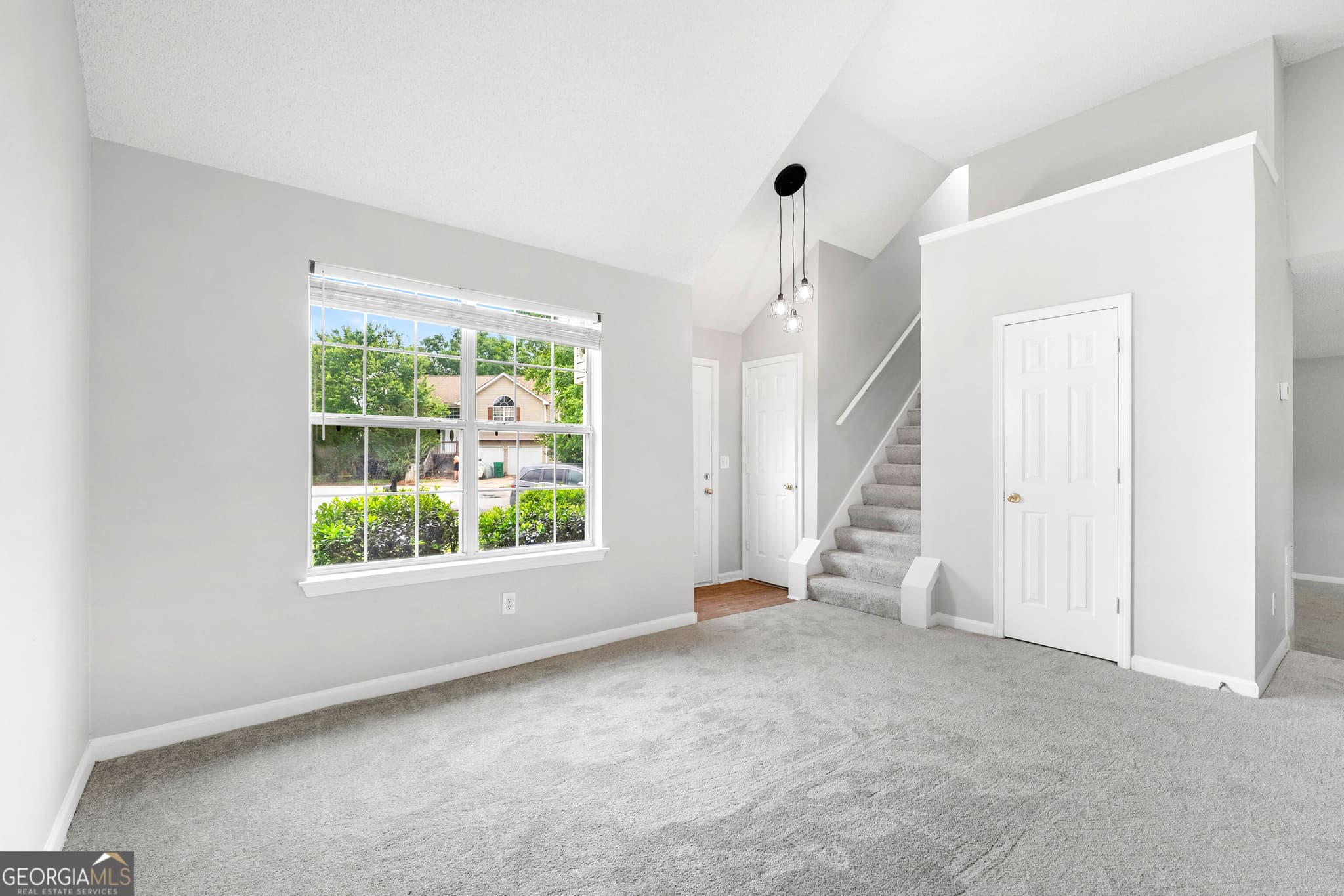 6 bedroom, 2.5 bathroom, 1,684 sq ft single family residence for sale at 3129 Stonebridge Creek Drive, Lithonia, GA 30058 — photo 5