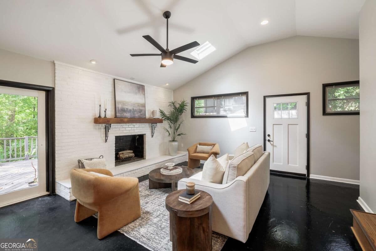 4 bedroom, 2.5 bathroom, 2,203 sq ft single family residence for sale at 130 Oakdale Road, Athens, GA 30606 — photo 3