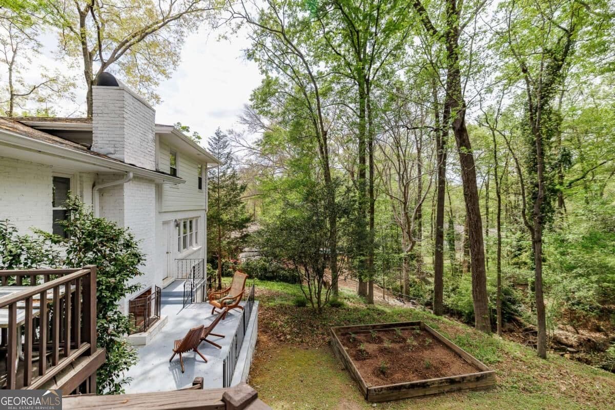 4 bedroom, 2.5 bathroom, 2,203 sq ft single family residence for sale at 130 Oakdale Road, Athens, GA 30606 — photo 5