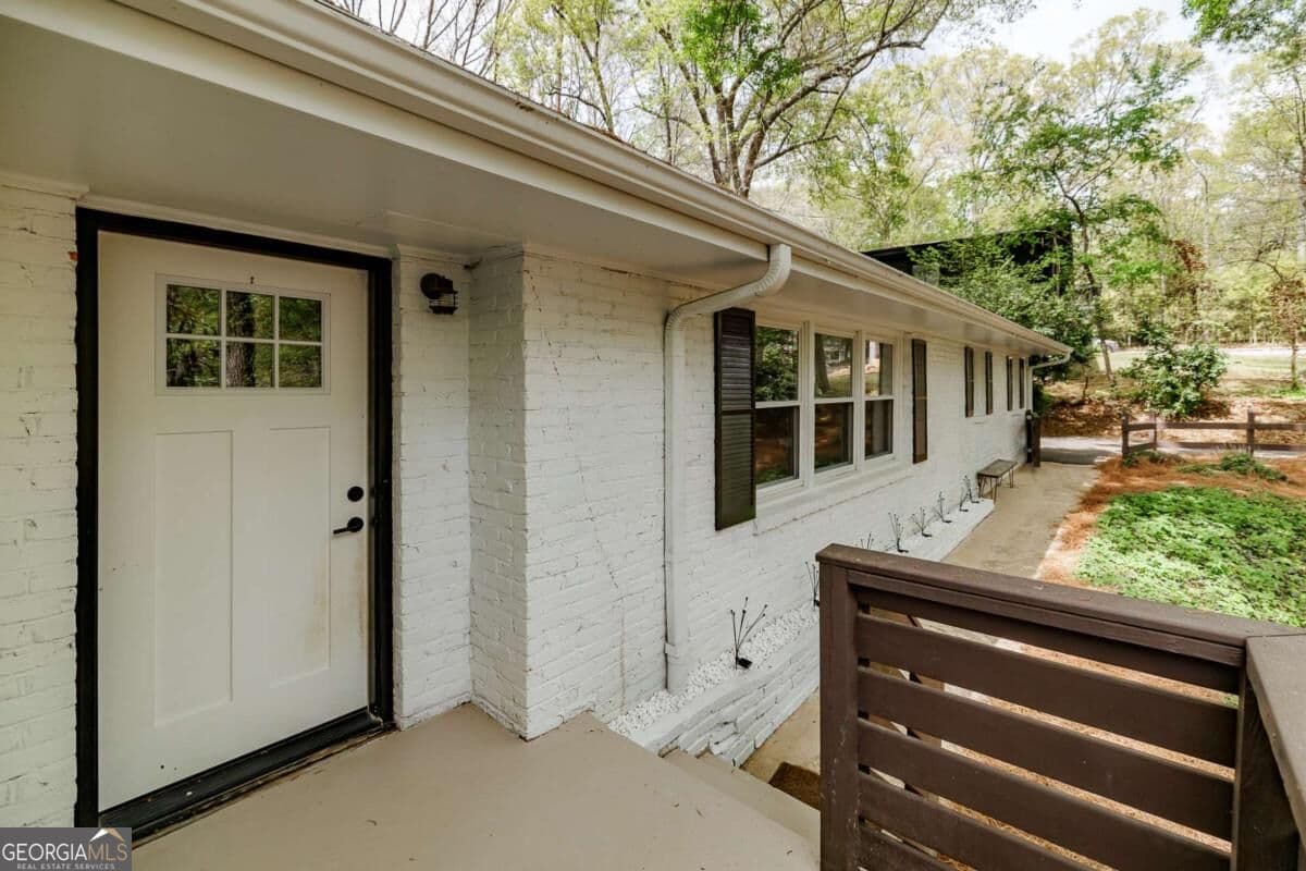 4 bedroom, 2.5 bathroom, 2,203 sq ft single family residence for sale at 130 Oakdale Road, Athens, GA 30606 — photo 9