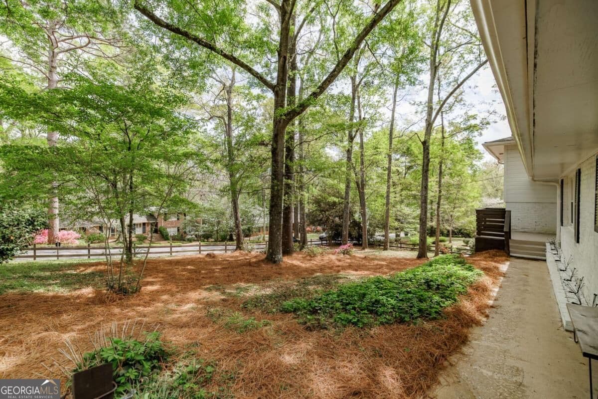 4 bedroom, 2.5 bathroom, 2,203 sq ft single family residence for sale at 130 Oakdale Road, Athens, GA 30606 — photo 8
