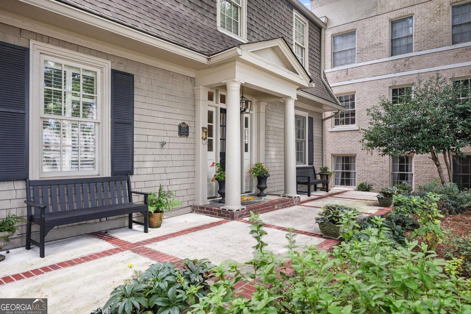 3 bedroom, 2 bathroom, 2,268 sq ft single family residence for sale at 2218 Peachtree Road, Atlanta, GA 30309 — photo 6