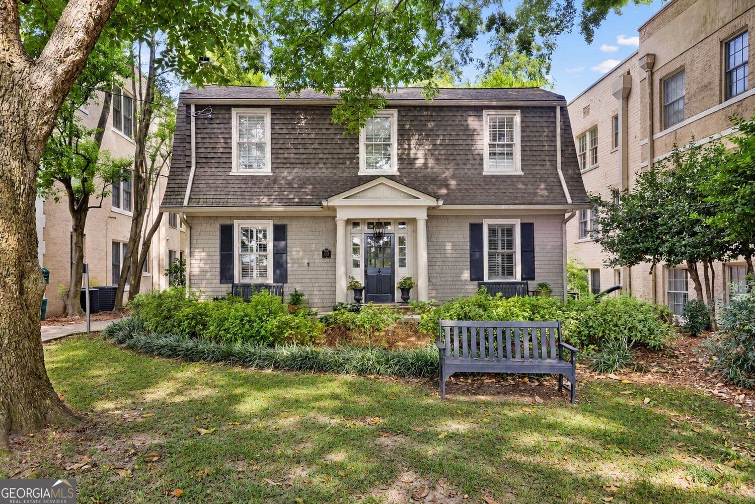 3 bedroom, 2 bathroom, 2,268 sq ft single family residence for sale at 2218 Peachtree Road, Atlanta, GA 30309 — photo 1 of 54