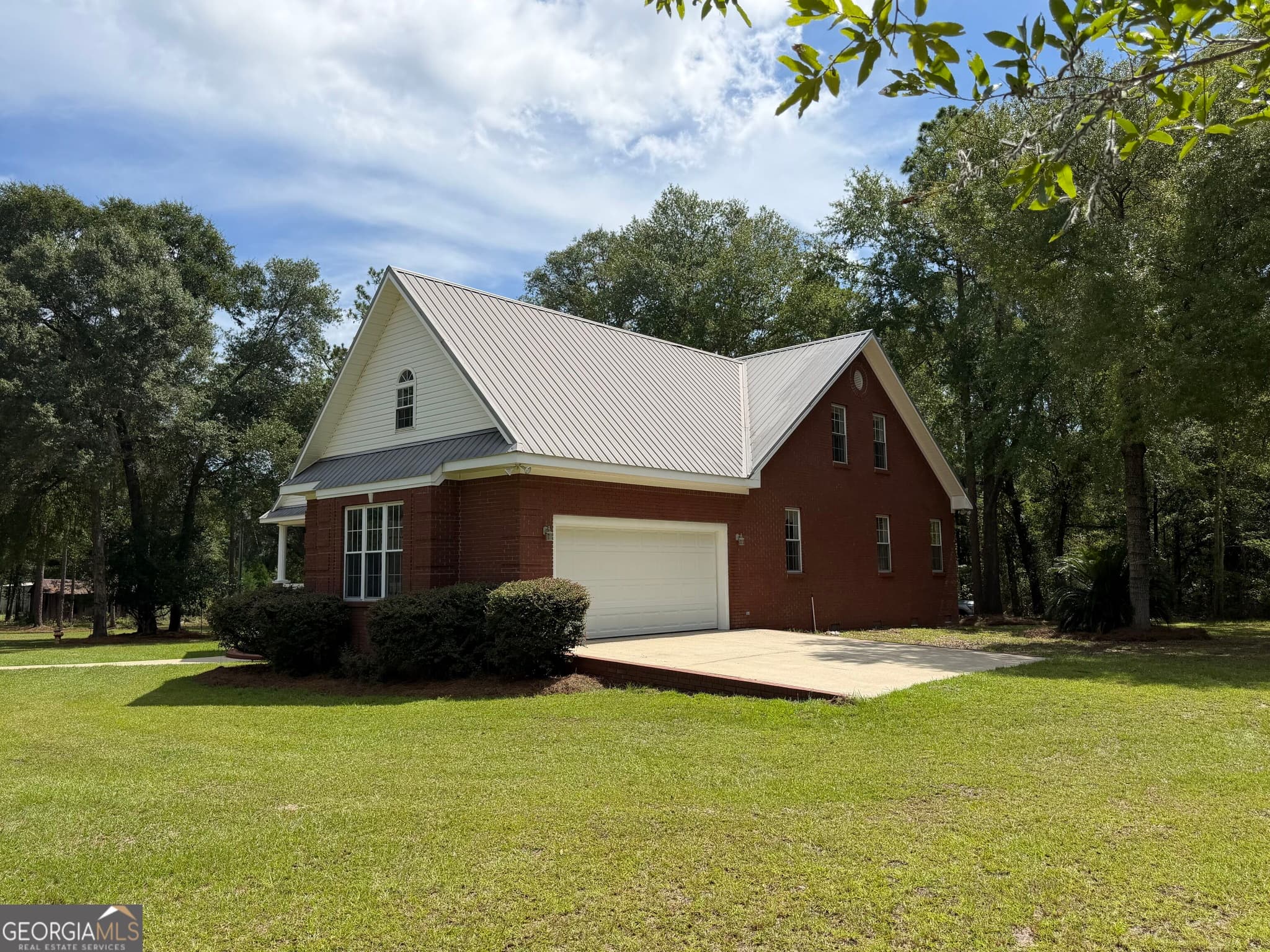 4 bedroom, 3 bathroom, 2,957 sq ft single family residence for sale at 24 Peterson Lane, Mcrae-Helena, GA 31055 — photo 3
