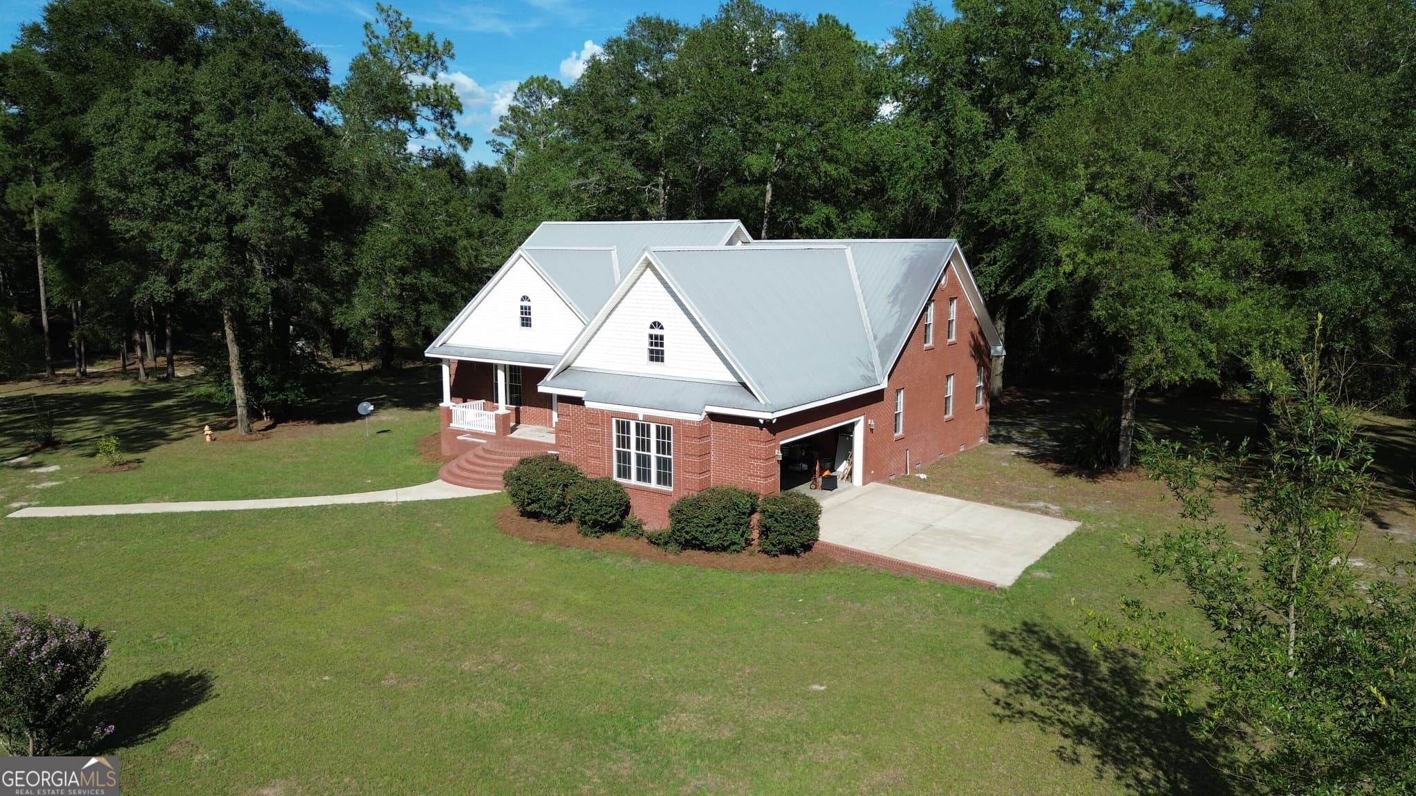 4 bedroom, 3 bathroom, 2,957 sq ft single family residence for sale at 24 Peterson Lane, Mcrae-Helena, GA 31055 — photo 5