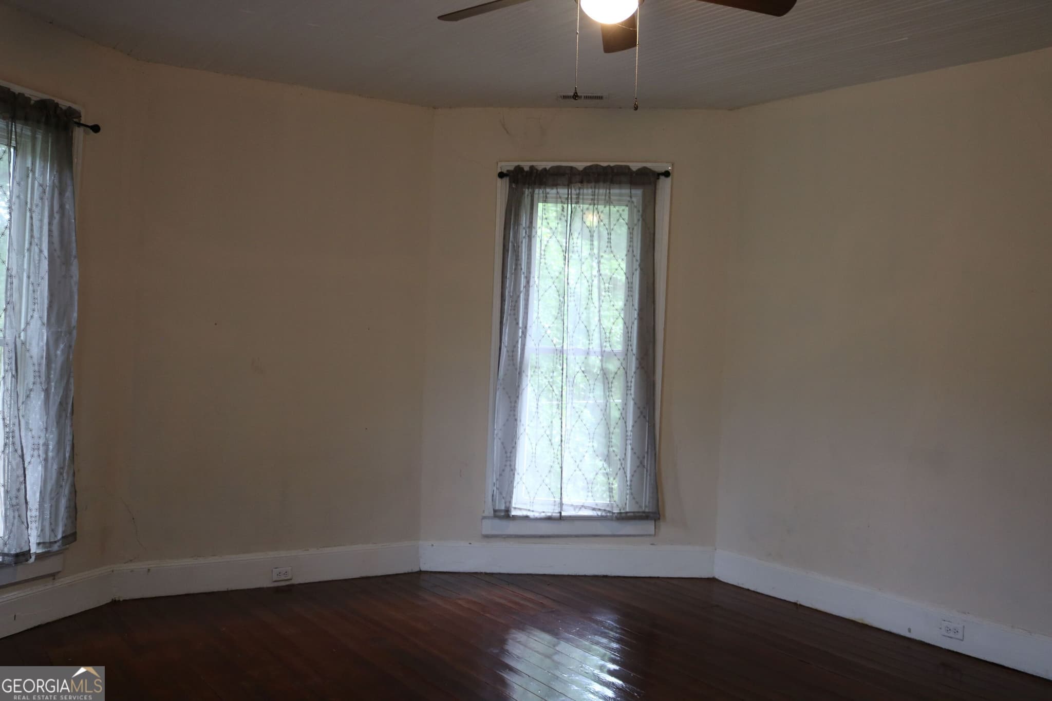 4 bedroom, 2 bathroom, 3,246 sq ft single family residence for sale at 88 Railroad Avenue, Carlton, GA 30627 — photo 4