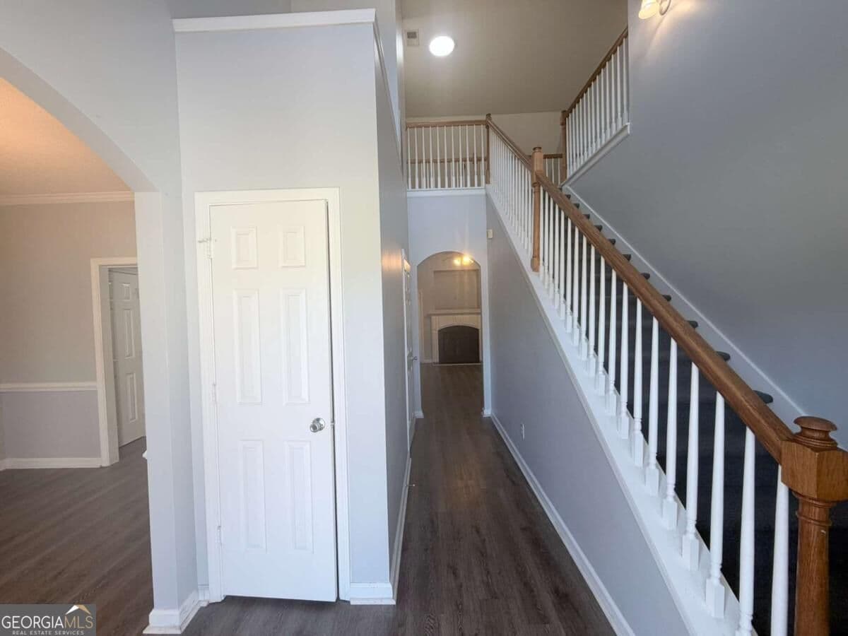 4 bedroom, 2.5 bathroom, 1,760 sq ft single family residence for rent at 1465 Amaryllis Way, Riverdale, GA 30296 for $2,100 a month — photo 2