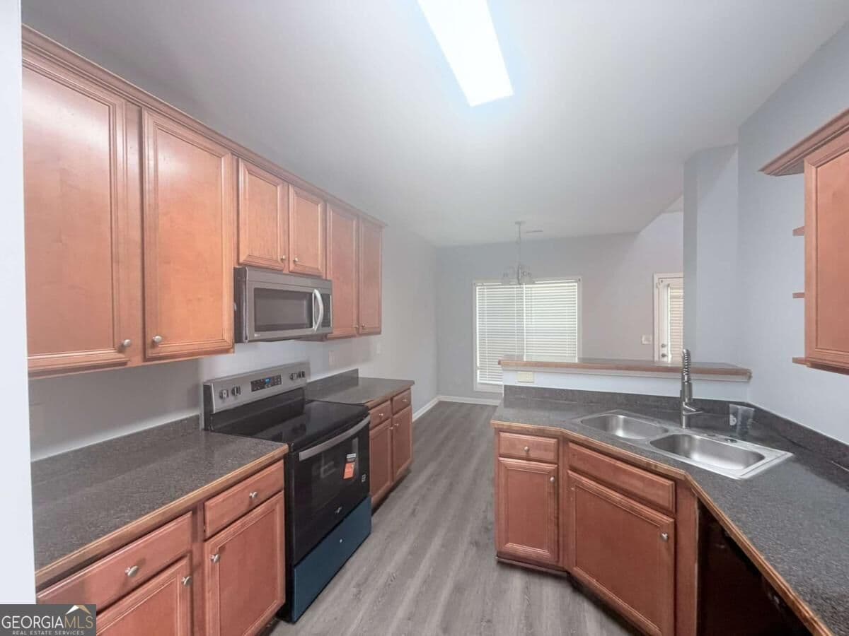 4 bedroom, 2.5 bathroom, 1,760 sq ft single family residence for rent at 1465 Amaryllis Way, Riverdale, GA 30296 for $2,100 a month — photo 6