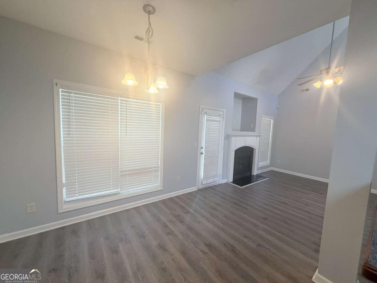 4 bedroom, 2.5 bathroom, 1,760 sq ft single family residence for rent at 1465 Amaryllis Way, Riverdale, GA 30296 for $2,100 a month — photo 8
