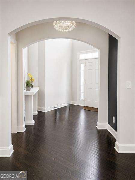 6 bedroom, 4.5 bathroom, 5,586 sq ft single family residence for sale at 2877 Battlecrest Drive, Decatur, GA 30034 — photo 4