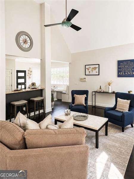 6 bedroom, 4.5 bathroom, 5,586 sq ft single family residence for sale at 2877 Battlecrest Drive, Decatur, GA 30034 — photo 8