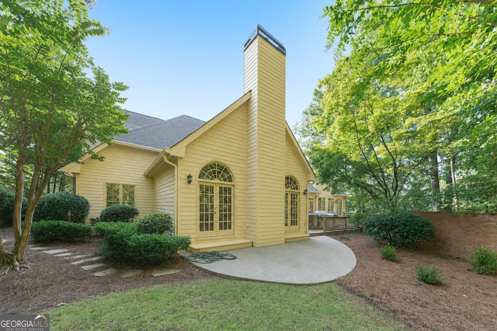5 bedroom, 3.5 bathroom, 4,781 sq ft single family residence for sale at 799 Oak Trail Drive, Marietta, GA 30062 — photo 9