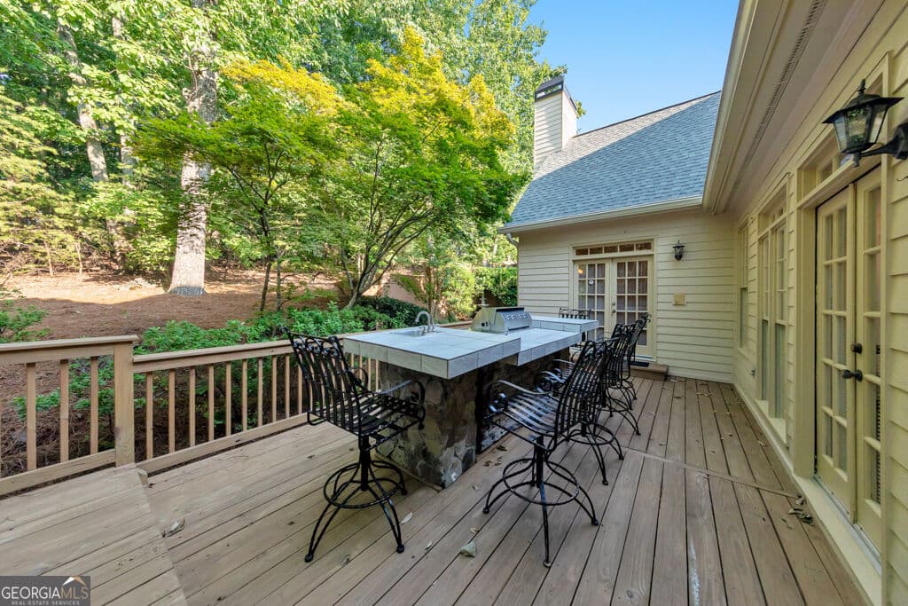 5 bedroom, 3.5 bathroom, 4,781 sq ft single family residence for sale at 799 Oak Trail Drive, Marietta, GA 30062 — photo 8