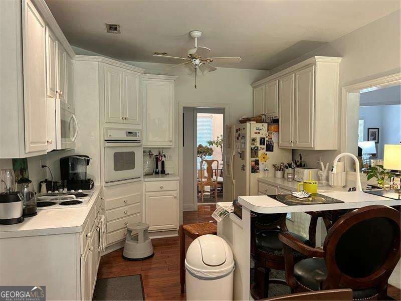 3 bedroom, 2 bathroom, 1,999 sq ft single family residence for sale at 1228 Lakeview Parkway, Villa Rica, GA 30180 — photo 10