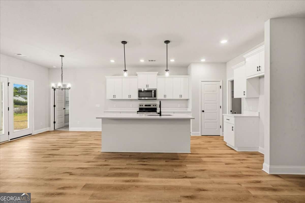 4 bedroom, 2 bathroom, 1,909 sq ft single family residence for sale at 298 Timberlake Drive, Guyton, GA 31312 — photo 7