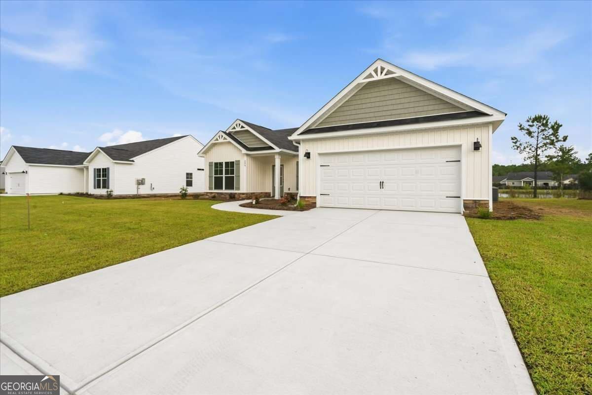 4 bedroom, 2 bathroom, 1,909 sq ft single family residence for sale at 298 Timberlake Drive, Guyton, GA 31312 — photo 3