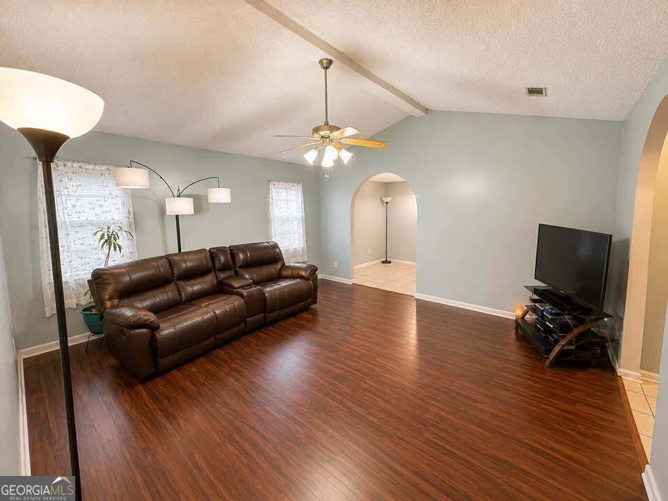 3 bedroom, 2 bathroom, 1,218 sq ft single family residence for sale at 1041 Barley, Hinesville, GA 31313 — photo 5