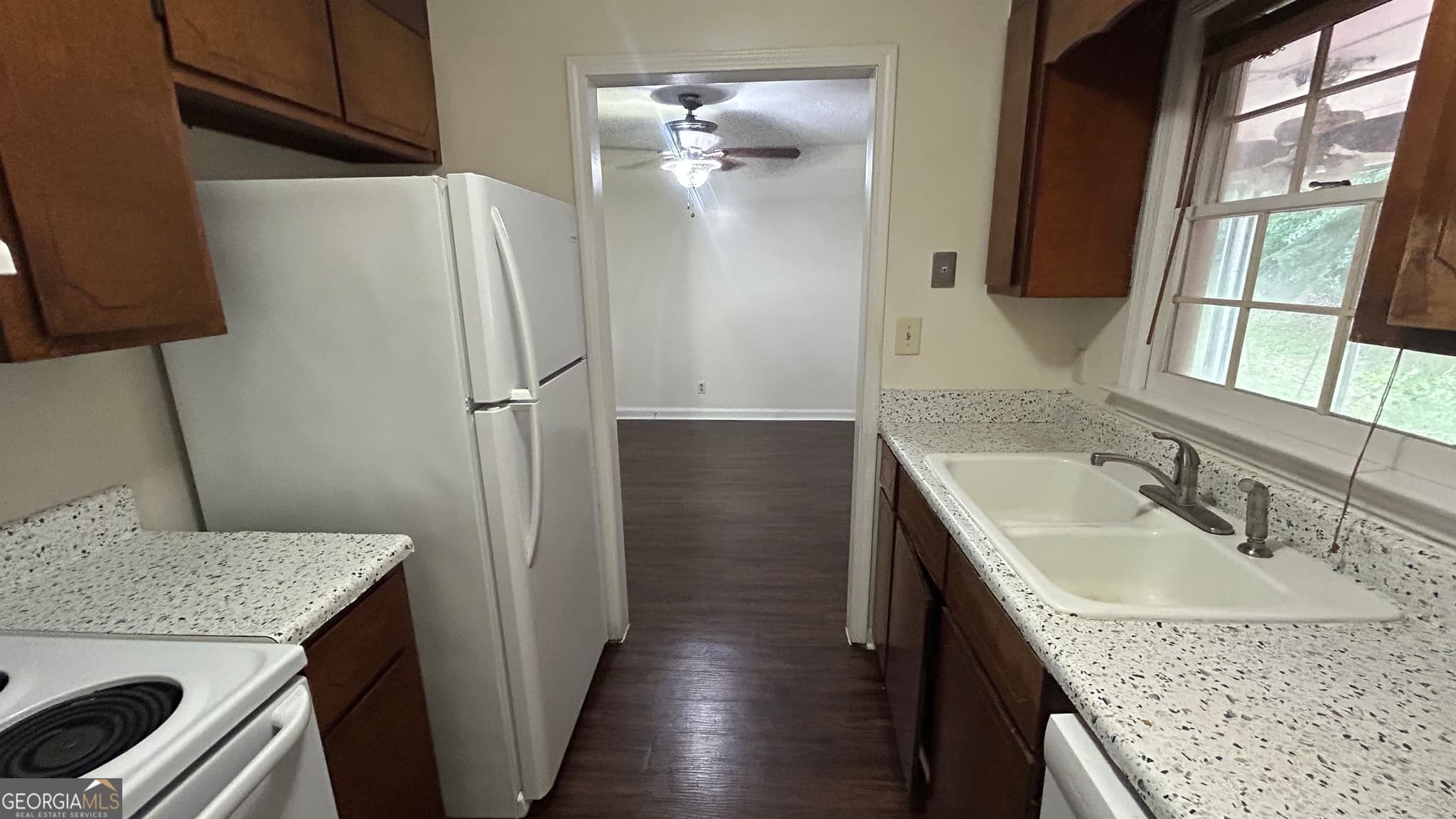 2 bedroom, 1.5 bathroom, 1,040 sq ft townhouse for sale at 5081 Nisbet Drive, Macon, GA 31206 — photo 8