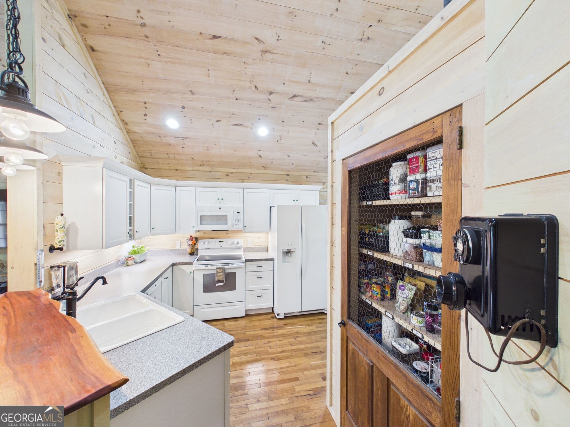 4 bedroom, 3 bathroom, 2,040 sq ft single family residence for sale at 582 Asbury Church Road, Irwinton, GA 31042 — photo 10