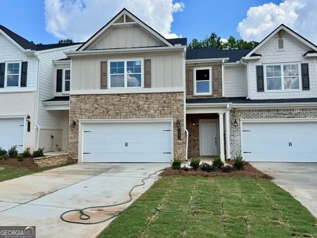 3 bedroom, 2.5 bathroom, 1,933 sq ft townhouse for sale at 1231 Park Center Circle, Mableton, GA 30168 — photo 1 of 6