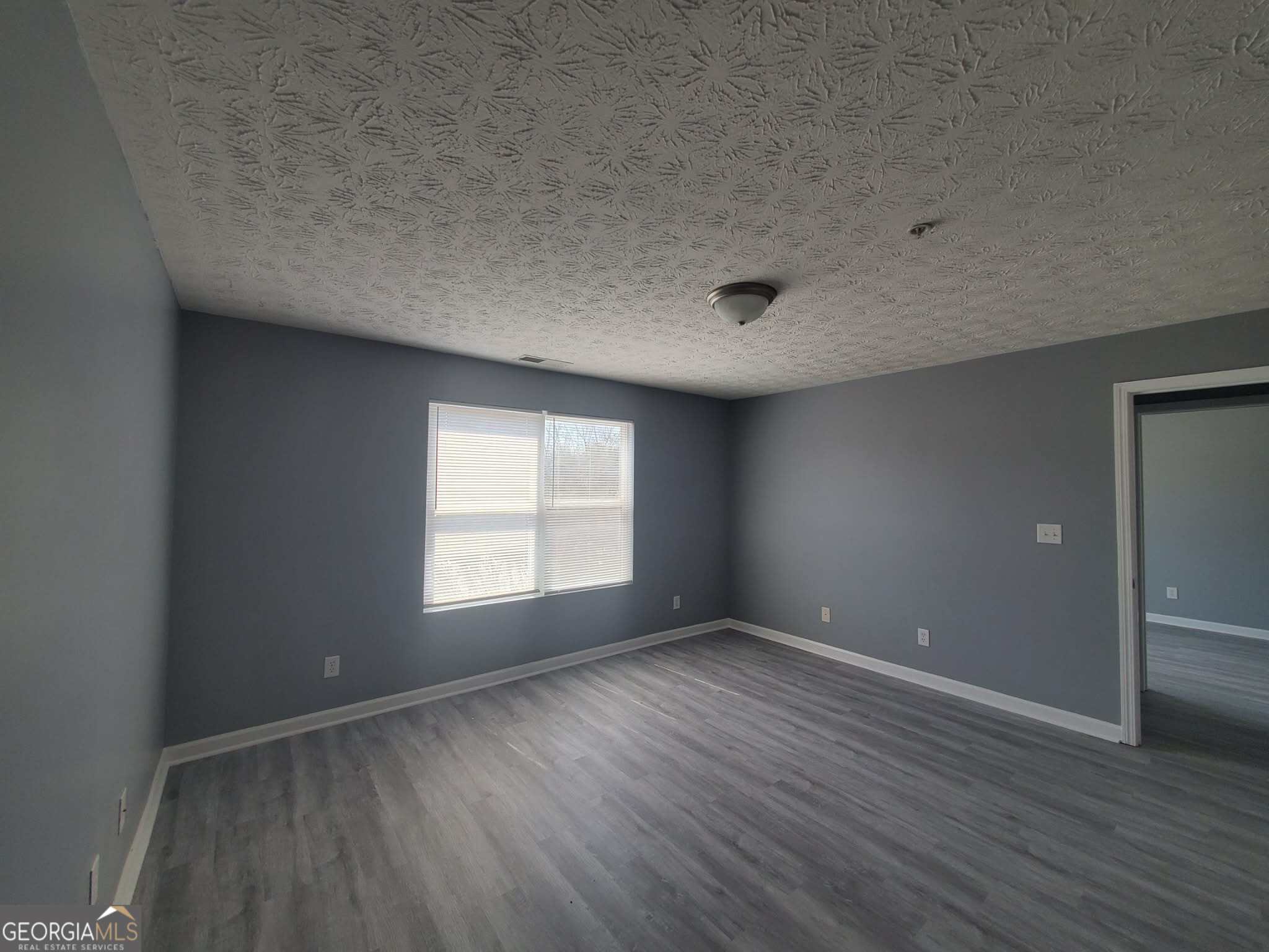 3 bedroom, 2 bathroom, 1,292 sq ft condominium for rent at 17301 Waldrop Cove, Decatur, GA 30034 for $1,399 a month — photo 2