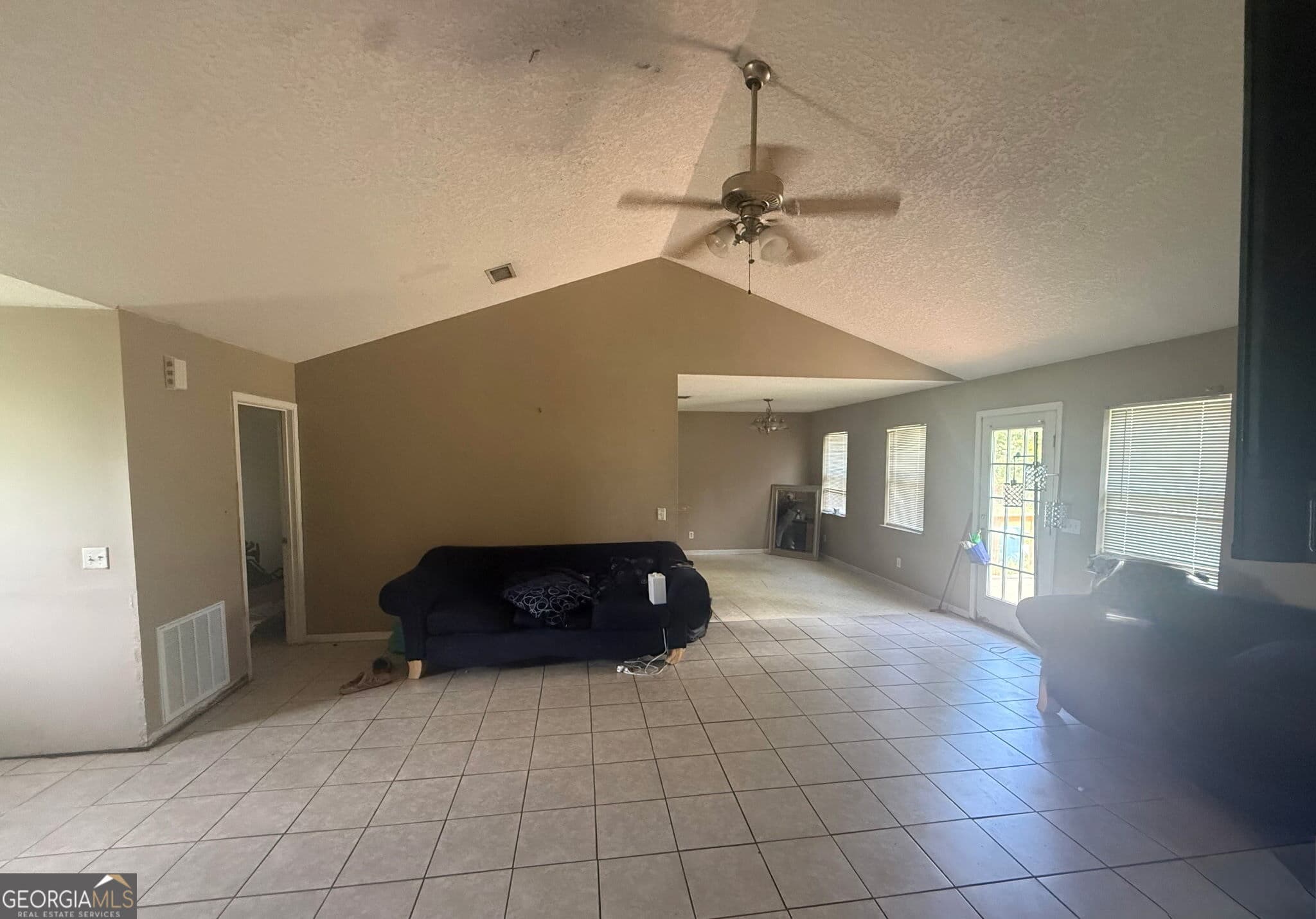 3 bedroom, 2 bathroom, 1,568 sq ft single family residence for sale at 1030 OTTO Circle, Douglas, GA 31535 — photo 7
